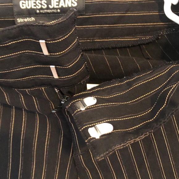 Guess - Picture 4 of 7